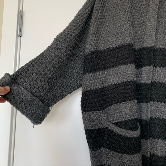 Oversized Knit Open Front Cardigan - Picture 3 of 4